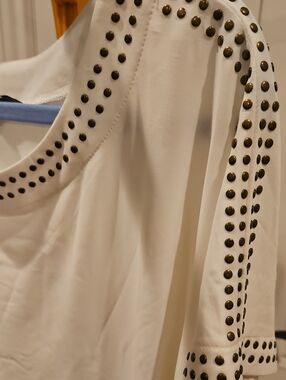 Espresso Cream Short Sleeve Top with Dark Stud Trim Size L